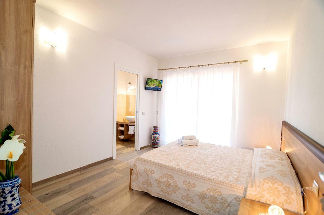 Molarotto Camere Con Angolo Cottura San Teodoro  Ngoại thất bức ảnh